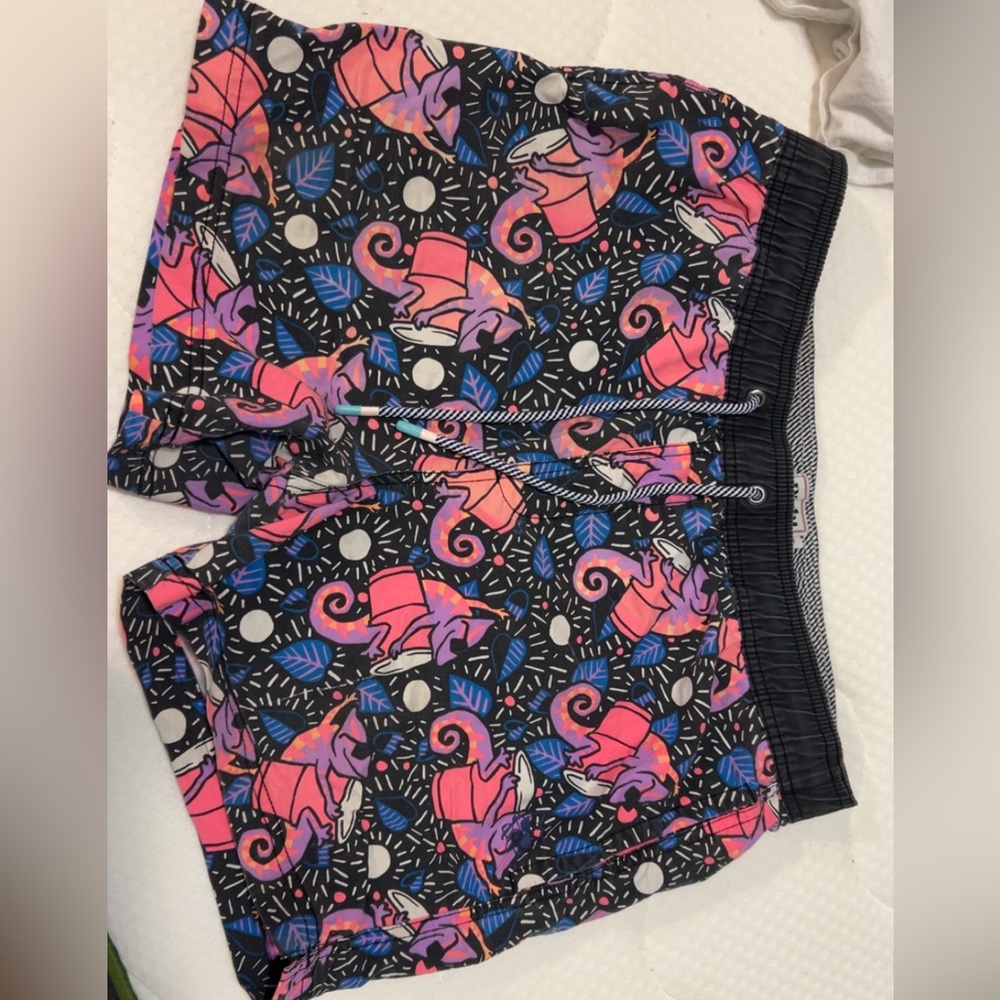 Men’s swim trunks